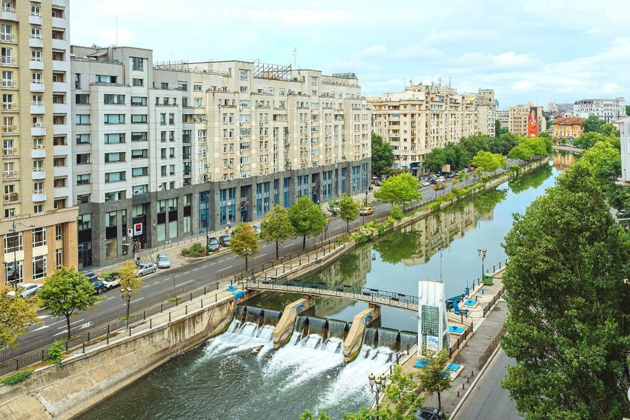 Old Town Riverview Apartment Bukarest Exteriör bild